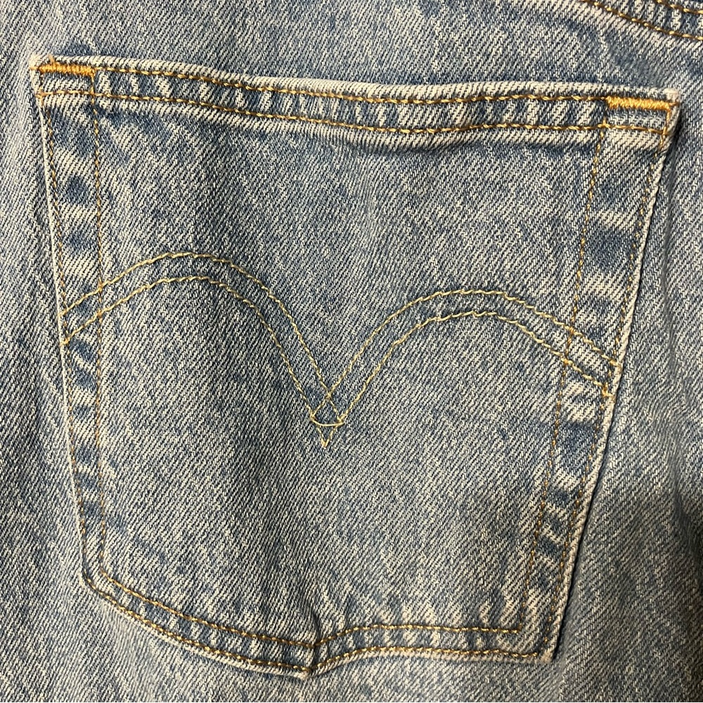 Levi’s Premium 501 S Skinny Jeans - Light Wash - Women’s 32x30 Measured at 33x29 - Picture 7 of 14
